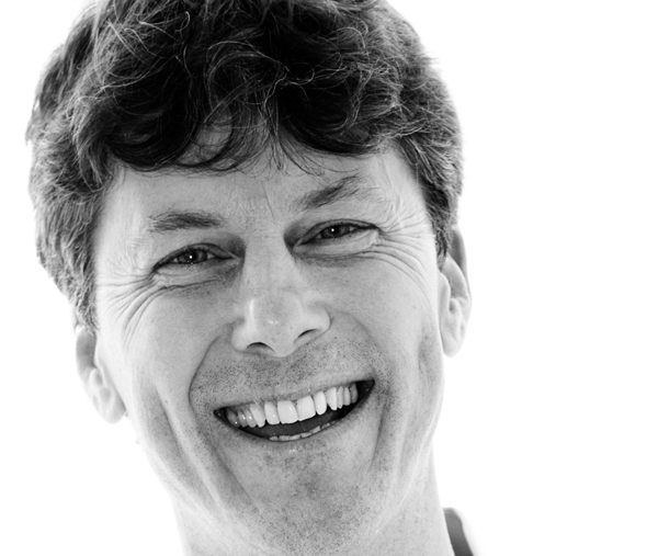 Nicholas Carlisle: “Las escuelas tienen dificultades para contender con el bullying”