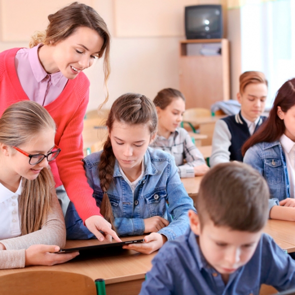 El uso de entornos digitales de formación en el centro educativo ADN ha facilitado la amoldamiento de docentes y alumnados a la clases a distancia.