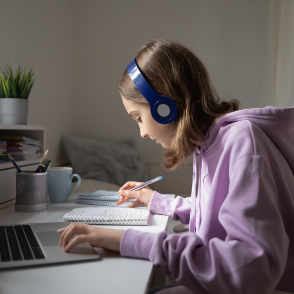 La radiodifusión y el podcast como herramientas educativas en tiempos de pandemia