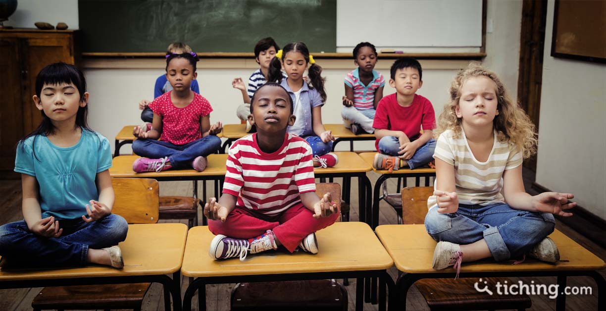Yoga en el cátedra: aplicando una metodología pedayóguica en tus clases.